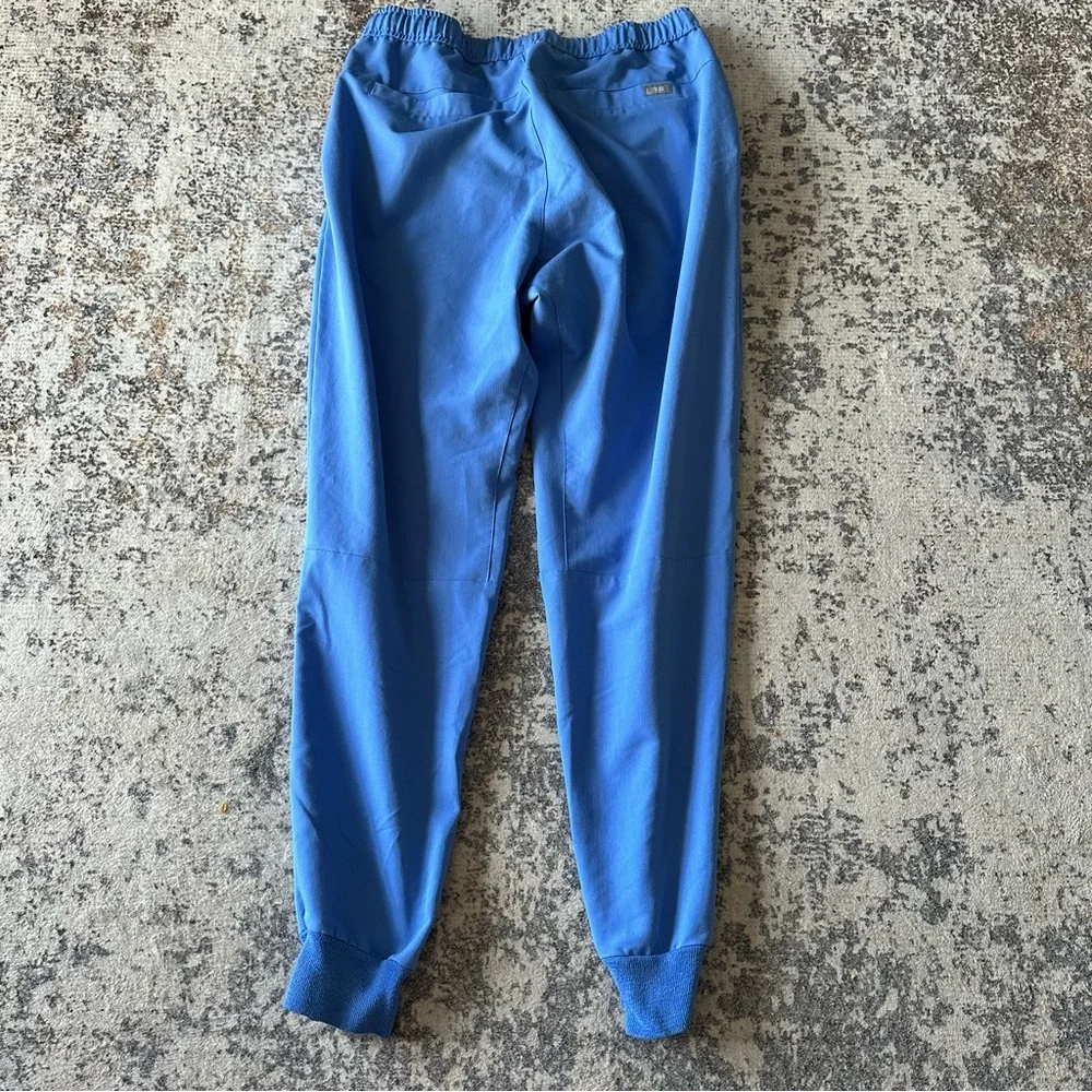 EUC FIGS Men’s Tansen Jogger Scrub Pants—Medium